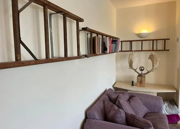 Dom wakacyjny Steeple View - A Two Bedroom 18th Century Cottage.