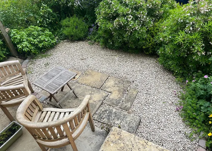 Steeple View - A Two Bedroom 18th Century Cottage. Vakantiehuis *